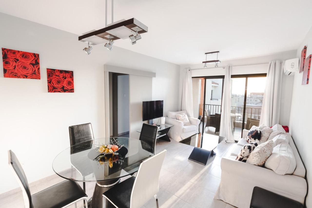 Alexis Apartments - Lovely 2-Bedroom With Swimming Pool بافوس المظهر الخارجي الصورة
